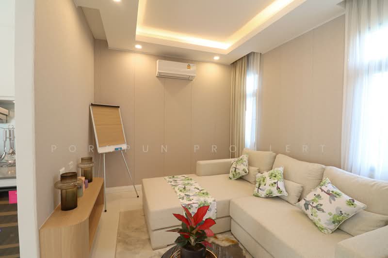 Rungsii Village Pattaya, Chon Buri (Pattaya), 91 Soi Tonmamuangsongton 5, Nong Pru, Bang Lamung (Pattaya), Chon Buri (Pattaya), 5 Bedrooms, 305 sqm, Villa For Sale, by Pornpun Promlert, 500228268 - DDproperty.com