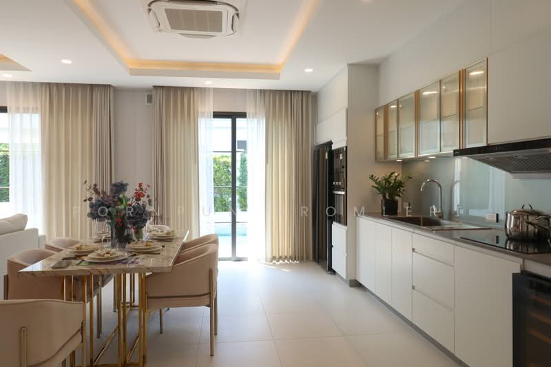 Rungsii Village Pattaya, Chon Buri (Pattaya), 91 Soi Tonmamuangsongton 5, Nong Pru, Bang Lamung (Pattaya), Chon Buri (Pattaya), 5 Bedrooms, 305 sqm, Villa For Sale, by Pornpun Promlert, 500228268 - DDproperty.com