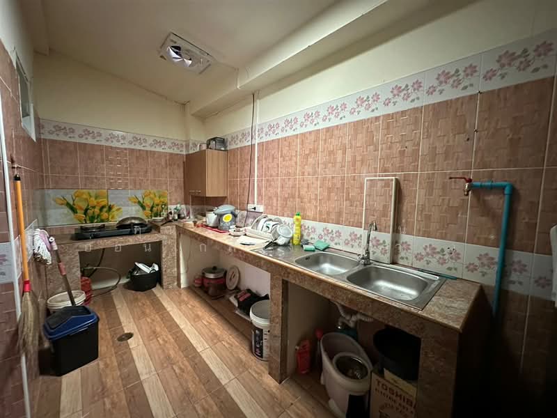 หมู่บ้านชายคลอง ซอยคิงคอง ซอย24 ถนนเทพารักษ์, Samut Prakan, ถนนเทพารักษ์, Bang Phriang, Bang Bo, Samut Prakan, 3 Bedrooms, 110 sqm, Townhouse For Sale, by คุณ วัสสารัตน์ อ่อนเกลี้ยง (ข้าว), 500228289 - DDproperty.com