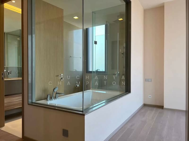 The Esse Asoke, Bangkok, 333 Soi Sukhumvit 21, Sukhumvit Road, Khlongtoei Nua, Watthana, Bangkok, 2 Bedrooms, 75 sqm, Condo For Rent, by Suchanya Champatong, 500228294 - DDproperty.com