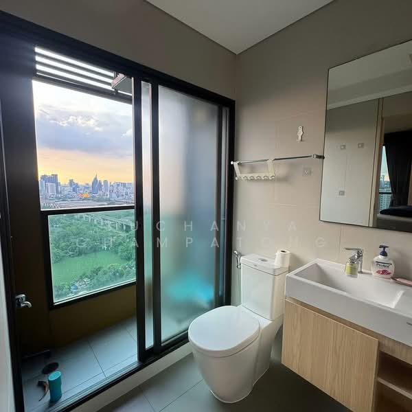 Lumpini Suite Phetchaburi-Makkasan, Bangkok, 1515 Phetchaburi Rd, Makkasan, Ratchathewi, Bangkok, 2 Bedrooms, 62 sqm, Condo For Sale, by Suchanya Champatong, 500228334 - DDproperty.com