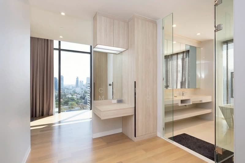 Vittorio 39, Bangkok, 8 Sukhumvit, Khlong Tan Nua, Watthana, Bangkok, 2 Bedrooms, 137 sqm, Condo For Sale, by Suchanya Champatong, 500228336 - DDproperty.com