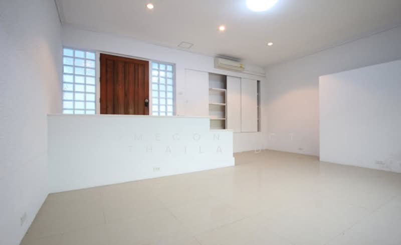 Nichada Thani, Nonthaburi, Soi Prasert Islam, Bang Talat, Pak Kret, Nonthaburi, 4 Bedrooms, 480 sqm, Single Detached House For Sale, by HomeConnect Thailand, 500228342 - DDproperty.com