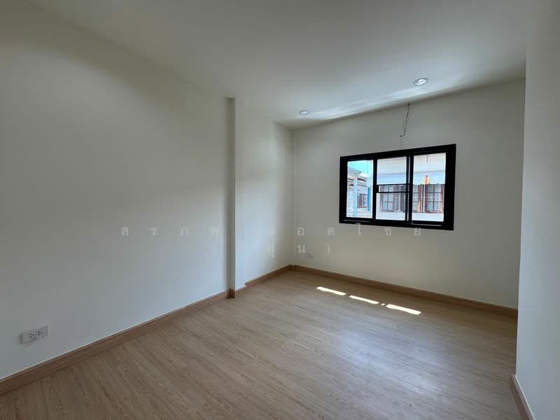 หมู่บ้านสินธานี 1, Bangkok, Nawamin, Bueng Kum, Bangkok, 2 Bedrooms, 72 sqm, Townhouse For Sale, by สรภพ ยอดไชย (สีฝุ่น), 500228345 - DDproperty.com