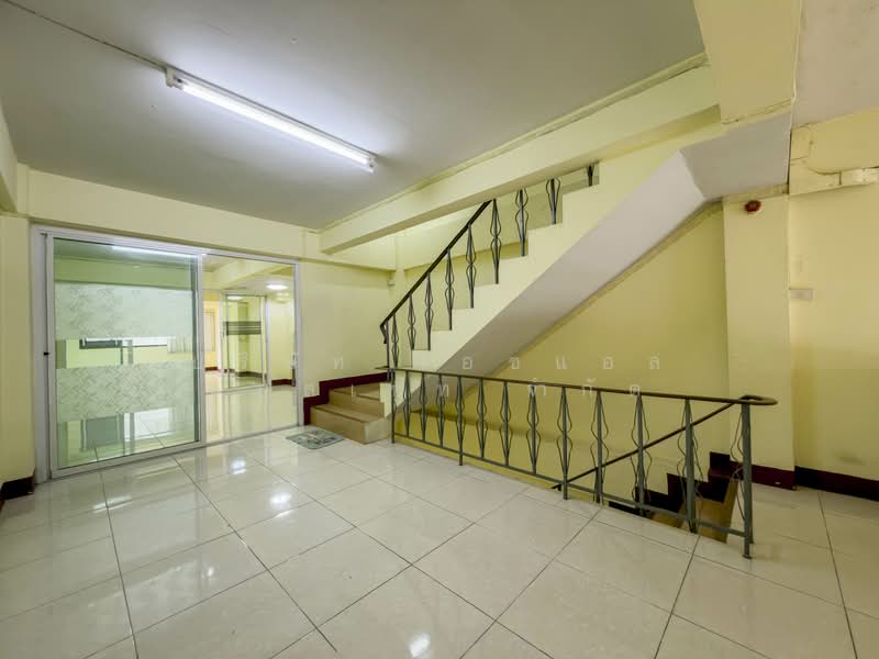 อาคารพาณิชย์ 3.5 ชั้น ซอย เทียนทะเล 11/1 บางขุนเทียน, Bangkok, Samae Dam, Bang Khun Thian, Bangkok, , 200 sqm, Shophouse For Sale, by บริษัท เอชแอล แอสเซท จำกัด, 500228346 - DDproperty.com