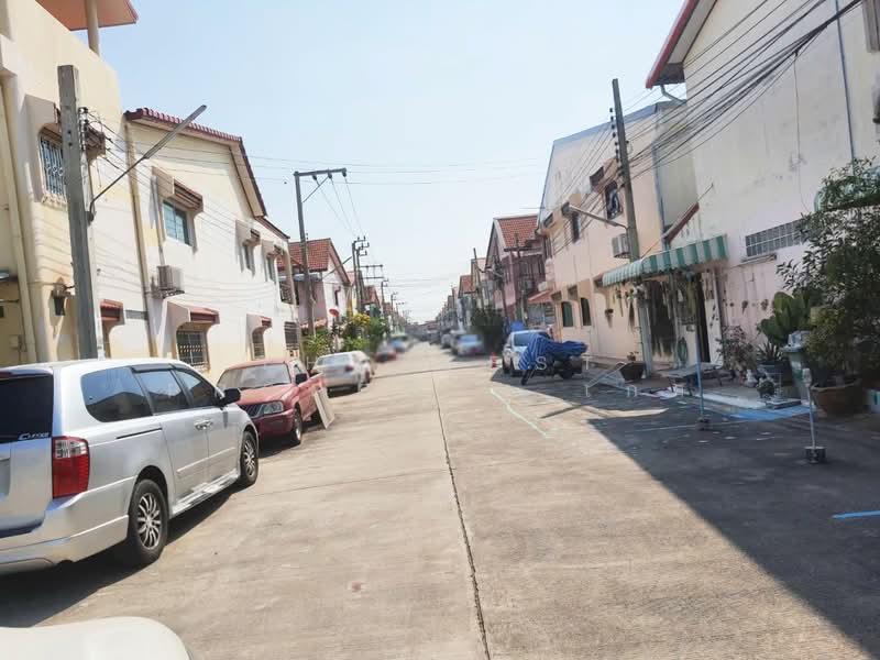 Phetkasem 2 Tai, Bangkok, Soi Petchkasem 55/1, Lak Song, Bang Khae, Bangkok, 2 Bedrooms, 100 sqm, Townhouse For Sale, by The Best Property เกศ, 500228367 - DDproperty.com