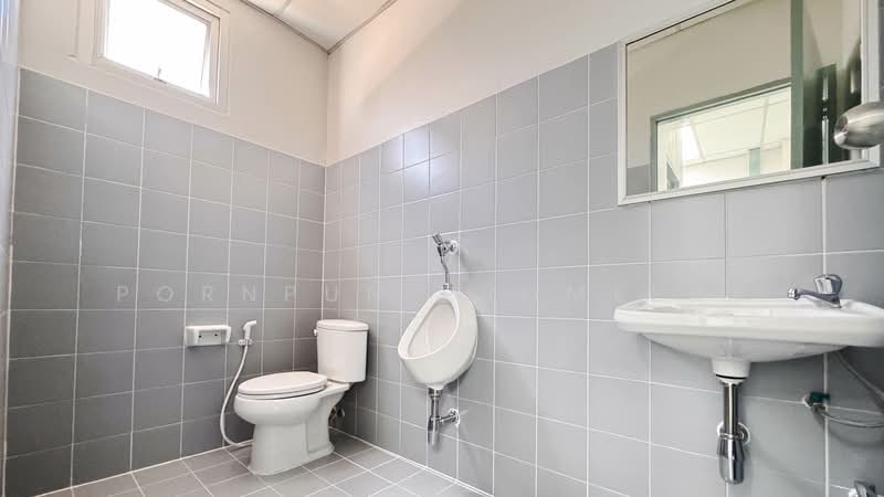 Warehouse for Rent in Laem Chabang (Yellow Zone) with Office Space, Chon Buri (Pattaya), Thung Suk La, Si Racha, Chon Buri (Pattaya), , 1,500 sqm, Warehouse/Factory For Rent, by Pornpun Promlert, 500228369 - DDproperty.com