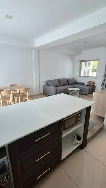 Indy Bangna-Ramkhamhaeng 2, Bangkok, Soi 7, Dok Mai, Prawet, Bangkok, 3 Bedrooms, 110 sqm, Townhouse For Rent, by Khun Eve, 500228376 - DDproperty.com