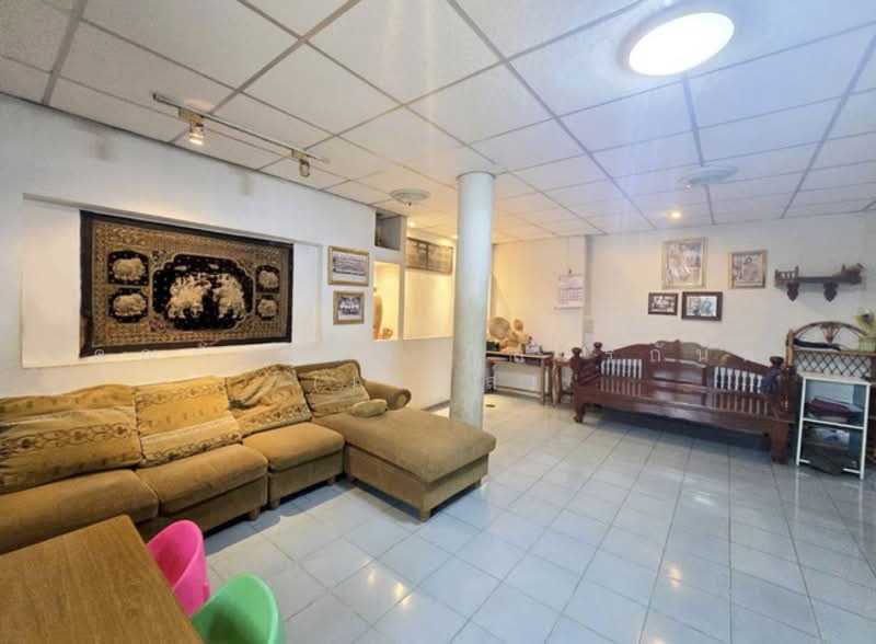 ทวีทอง 3 เพชรเกษม 69 Taweethong 3 Phetkasem 69, กรุงเทพ, หนองแขม, หนองแขม, กรุงเทพ, 124 ตร.ม., บ้านแฝด ขาย, โดย คุณชัยรัตน์ กุลวรกันต์ (เจมส์), 500228393 - DDproperty.com