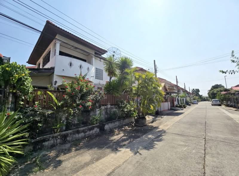 69 Taweethong 3 Phetkasem 69, Bangkok, Nong Kham, Nong Khaem, Bangkok, 3 Bedrooms, 124 sqm, Semi-Detached House (Twin House) For Sale, by คุณชัยรัตน์ กุลวรกันต์ (เจมส์), 500228393 - DDproperty.com