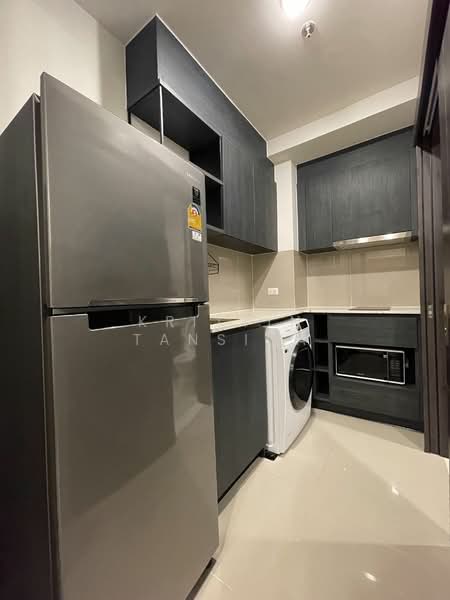 XT Huaikhwang, Bangkok, 244 Ratchadaphisek Road, Huai Khwang, Huai Khwang, Bangkok, 1 Bedroom, 35 sqm, Condo For Sale, by Krittin Tansida, 500228408 - DDproperty.com