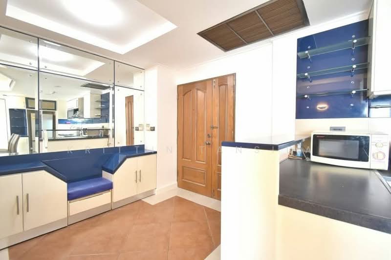 Las Colinas, Bangkok, Sukhumvit 21 Road, Khlongtoei Nua, Watthana, Bangkok, 2 Bedrooms, 102 sqm, Condo For Rent, by Krittin Tansida, 500228445 - DDproperty.com