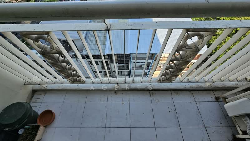 Citi Smart Sukhumvit 18, Bangkok, 366 Soi Sukhumvit 18, Sukhumvit Road, Khlong Toei, Khlong Toei, Bangkok, 2 Bedrooms, 70 sqm, Condo For Rent, by BANGKOK PROPERTY AGENTS, 500228492 - DDproperty.com