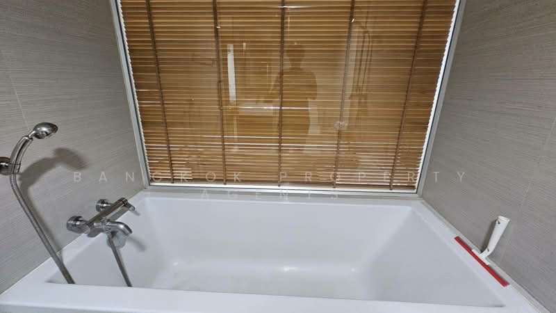 Issara @ 42 Sukhumvit, Bangkok, Soi Sukhumvit 42, Phra Kanong, Khlong Toei, Bangkok, 2 Bedrooms, 78 sqm, Condo For Rent, by BANGKOK PROPERTY AGENTS, 500228524 - DDproperty.com