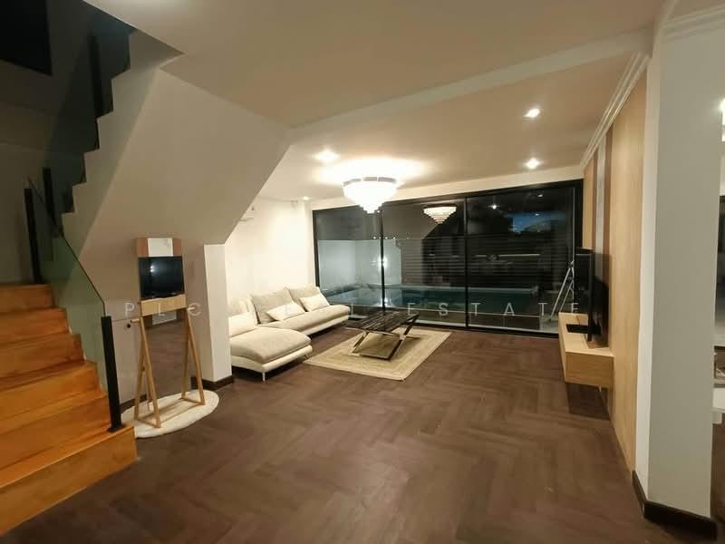 ขายวิลล่า 3 ห้องนอนพร้อมสระว่ายน้ำส่วนตัว พัทยาตะวันออก, ชลบุรี, บางละมุง, บางละมุง, ชลบุรี, 240 ตร.ม., วิลล่า ขาย, โดย PLC Real Estate, 500228567 - DDproperty.com