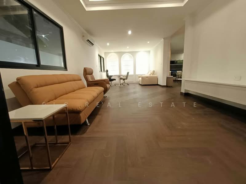 3 Bedroom Pool Villa for Sale East Pattaya, Chon Buri (Pattaya), Bang Lamung, Bang Lamung (Pattaya), Chon Buri (Pattaya), 3 Bedrooms, 240 sqm, Villa For Sale, by PLC Real Estate, 500228567 - DDproperty.com