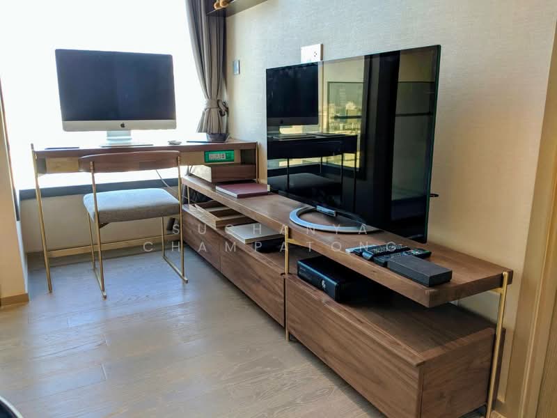 The Esse Asoke, Bangkok, 333 Soi Sukhumvit 21, Sukhumvit Road, Khlongtoei Nua, Watthana, Bangkok, 1 Bedroom, 37 sqm, Condo For Rent, by Suchanya Champatong, 500228576 - DDproperty.com