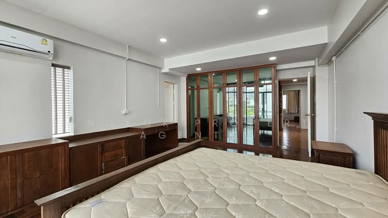 Siam Penthouse 2 Condominium, Bangkok, 72 Soi Sathorn 1, Sathorn Road, Thung Maha Mek, Sathon, Bangkok, 3 Bedrooms, 175 sqm, Apartment For Rent, by BANGKOK PROPERTY AGENTS, 500228584 - DDproperty.com