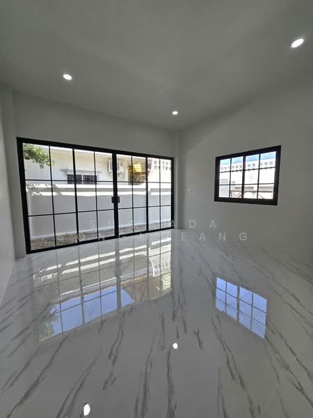 KT Garden Home - Chalong, Phuket, Chalong, Muang Phuket, Phuket, 3 Bedrooms, 202 sqm, Semi-Detached House (Twin House) For Sale, by Suchada Songmueang, 500228627 - DDproperty.com