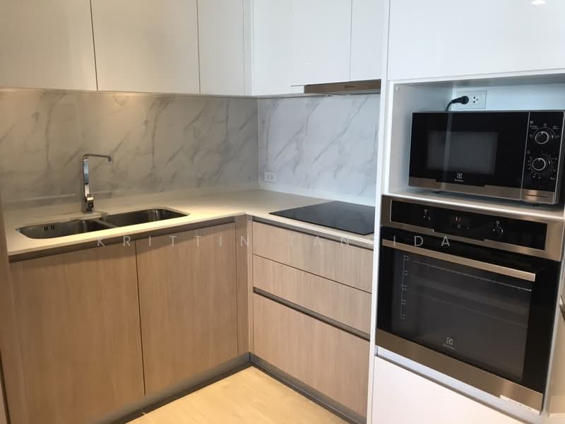 NS Residence, Bangkok, 96 Soi Charoenmitr, 10 Ekkamai Rd, Phra Kanong Nua, Watthana, Bangkok, 2 Bedrooms, 120 sqm, Apartment For Rent, by Krittin Tansida, 500228648 - DDproperty.com