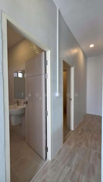 Baan Klang Muang S-Sense Rama 9-Ladprao, Bangkok, Soi Ladprao 84, Ladprao Road, Wang Thonglang, Wang Thonglang, Bangkok, 4 Bedrooms, 252 sqm, Townhouse For Sale, by Tadsapong Pimpachad, 500228651 - DDproperty.com