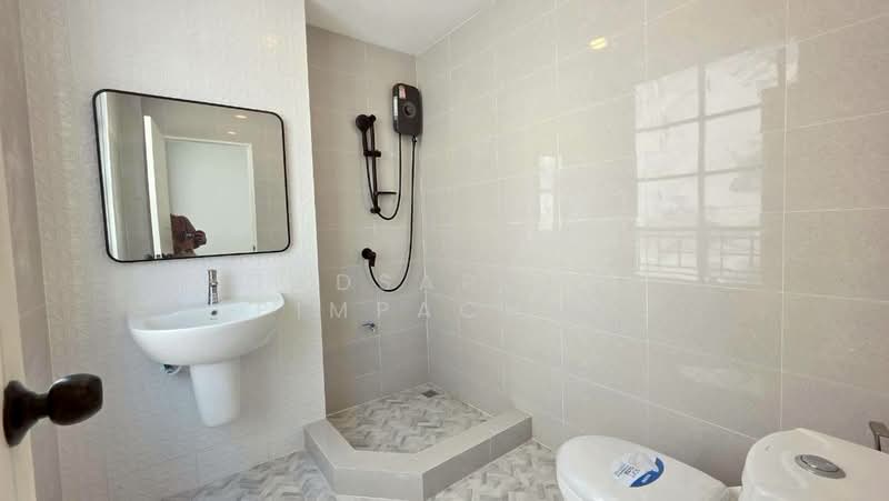 Baan Klang Muang S-Sense Rama 9-Ladprao, Bangkok, Soi Ladprao 84, Ladprao Road, Wang Thonglang, Wang Thonglang, Bangkok, 4 Bedrooms, 252 sqm, Townhouse For Sale, by Tadsapong Pimpachad, 500228651 - DDproperty.com