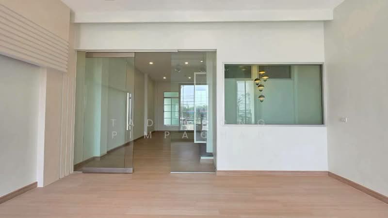 Baan Klang Muang S-Sense Rama 9-Ladprao, Bangkok, Soi Ladprao 84, Ladprao Road, Wang Thonglang, Wang Thonglang, Bangkok, 4 Bedrooms, 252 sqm, Townhouse For Sale, by Tadsapong Pimpachad, 500228651 - DDproperty.com