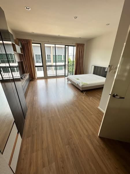 Pleno Rama 9 Krungthep Kreetha, Bangkok, Soi Kanchanaphisek 25 Yeak 1, Saphan Sung, Saphan Sung, Bangkok, 3 Bedrooms, 152 sqm, Townhouse For Rent, by Connex Property, 500228652 - DDproperty.com