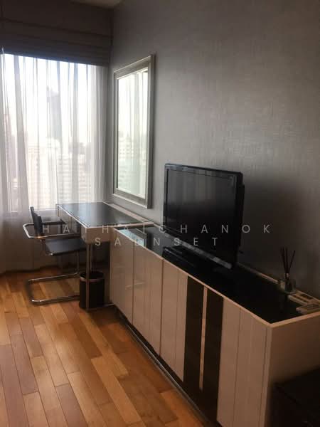 The Emporio Place, Bangkok, 93 Soi Sukhumvit 24, Sukhumvit Road, Khong Tan, Khlong Toei, Bangkok, 2 Bedrooms, 106 sqm, Condo For Rent, by Hathaichanok Saenset, 500228695 - DDproperty.com