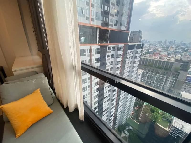 XT Huaikhwang, Bangkok, 244 Ratchadaphisek Road, Huai Khwang, Huai Khwang, Bangkok, 1 Bedroom, 30 sqm, Condo For Rent, by Krittin Tansida, 500228715 - DDproperty.com