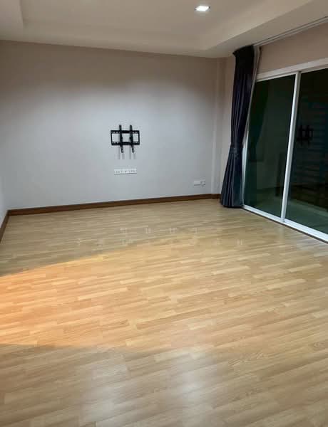 ทำเลประชาชื่น 37 MRT วงศ์สว่าง ให้เช่าทาวน์โฮม 3 ชั้น บ้านสวย พร้อมอยู่ มีแอร์ครบ, กรุงเทพ, ประชาชื่น, บางซื่อ, บางซื่อ, กรุงเทพ, 220 ตร.ม., ทาวน์เฮ้าส์ ให้เช่า, โดย บุษบา รัตนวงษ์ชัย, 500228797 - DDproperty.com