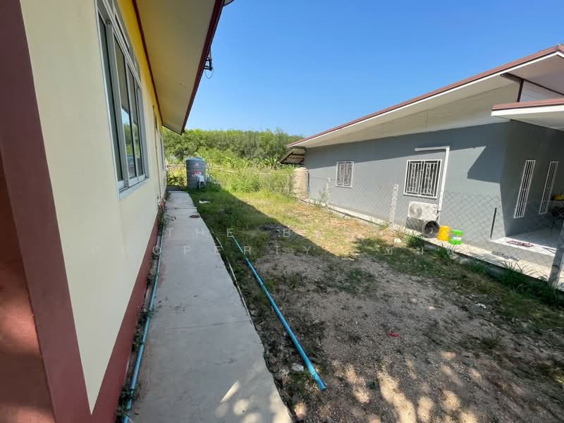 บ้านเดี่ยวนิคมพัฒนา ระยอง, Rayong, Phananikhom, Nikhom Pattana, Rayong, 3 Bedrooms, 120 sqm, Single Detached House For Sale, by The Best Property  ชมพู่, 500228809 - DDproperty.com