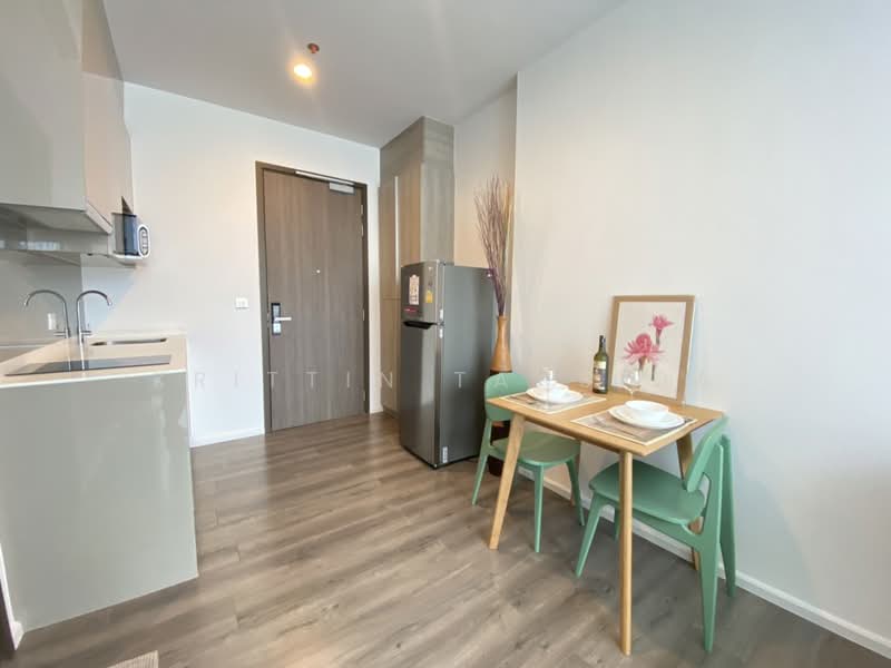 Whizdom Essence, Bangkok, 5 Piyabutr 1 Alley, Bang Chak, Phra Khanong, Bangkok, 1 Bedroom, 35 sqm, Condo For Rent, by Krittin Tansida, 500228817 - DDproperty.com