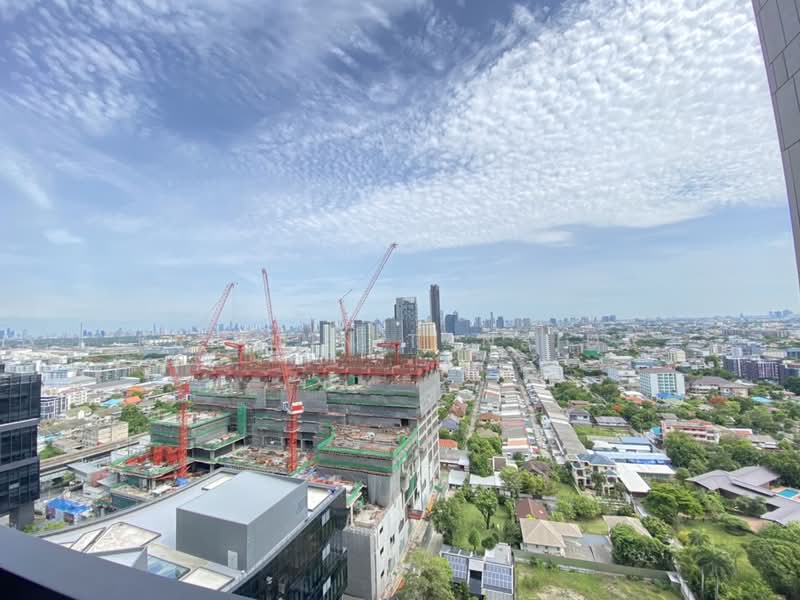 Whizdom Essence, Bangkok, 5 Piyabutr 1 Alley, Bang Chak, Phra Khanong, Bangkok, 1 Bedroom, 35 sqm, Condo For Rent, by Krittin Tansida, 500228817 - DDproperty.com