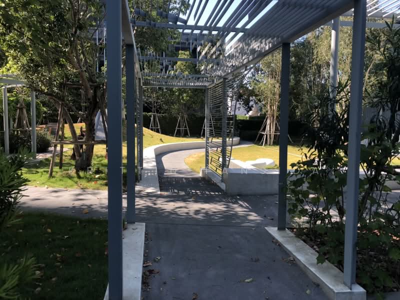 Whizdom Essence, Bangkok, 5 Piyabutr 1 Alley, Bang Chak, Phra Khanong, Bangkok, 1 Bedroom, 35 sqm, Condo For Rent, by Krittin Tansida, 500228817 - DDproperty.com