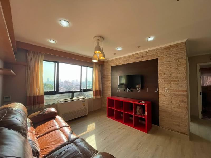 Lumpini Ville Phahol-Suthisarn, Bangkok, 23 Inthamara 2 Alley, Samsen Nai, Phaya Thai, Bangkok, 2 Bedrooms, 69 sqm, Condo For Rent, by Krittin Tansida, 500228821 - DDproperty.com