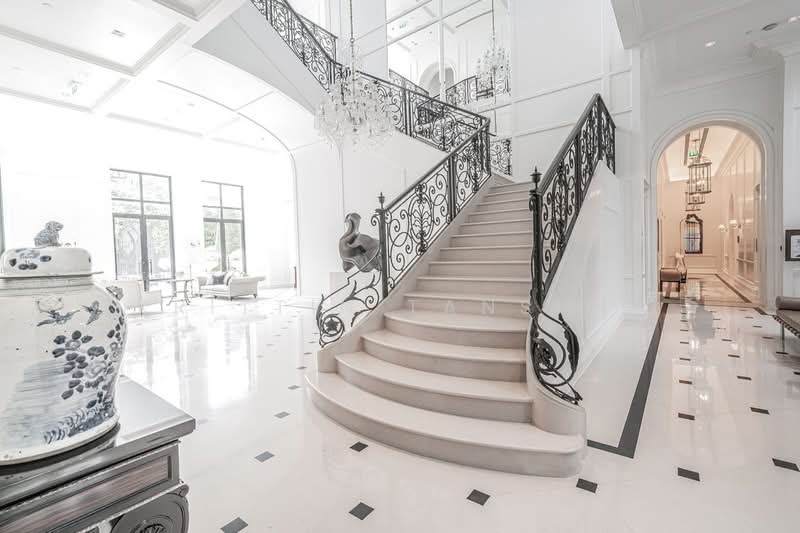 98 Wireless, Bangkok, 98 Wireless Road, Lumphini, Pathum Wan, Bangkok, 2 Bedrooms, 145 sqm, Condo For Sale, by Krittin Tansida, 500228877 - DDproperty.com