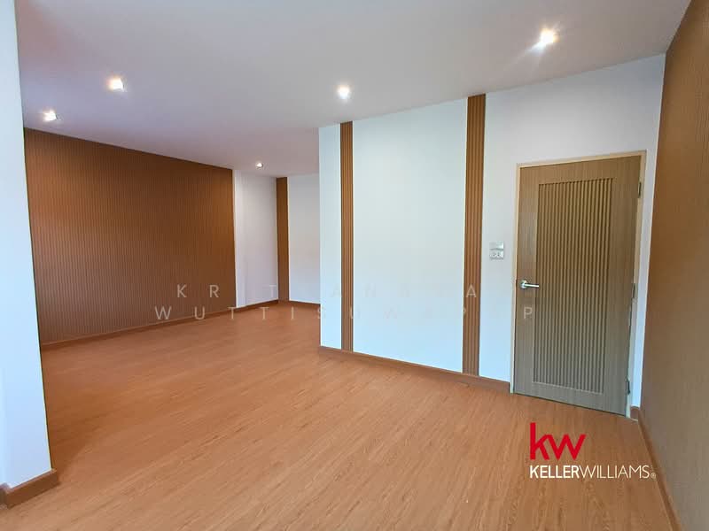 ทาวน์โฮม จรัญสนิทวงศ์ 35, Bangkok, จรัญสนิทวงศ์, Bang Khun Sri, Bangkok Noi, Bangkok, 3 Bedrooms, 160 sqm, Townhouse For Sale, by Kritsanasak Wuttisuwapap, 500228890 - DDproperty.com