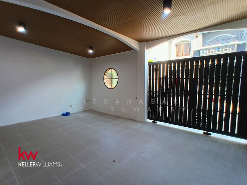 ทาวน์โฮม จรัญสนิทวงศ์ 35, Bangkok, จรัญสนิทวงศ์, Bang Khun Sri, Bangkok Noi, Bangkok, 3 Bedrooms, 160 sqm, Townhouse For Sale, by Kritsanasak Wuttisuwapap, 500228890 - DDproperty.com