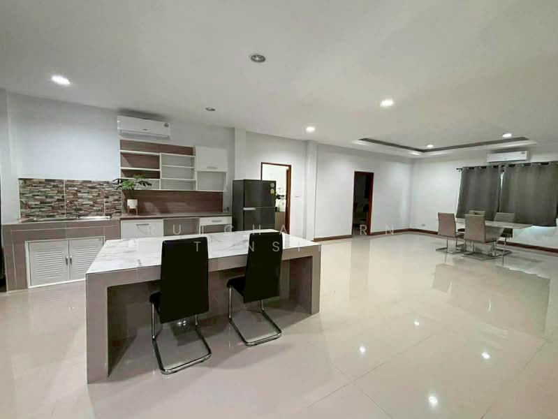 ให้เช่า - บ้านให้เช่า – ใกล้โรงเรียนนานาชาติเปรม เพียง 5 นาที ค่าเช่า 42,000 บาท /เดือน รหัสทรัพย์ : No.10H236, เชียงใหม่