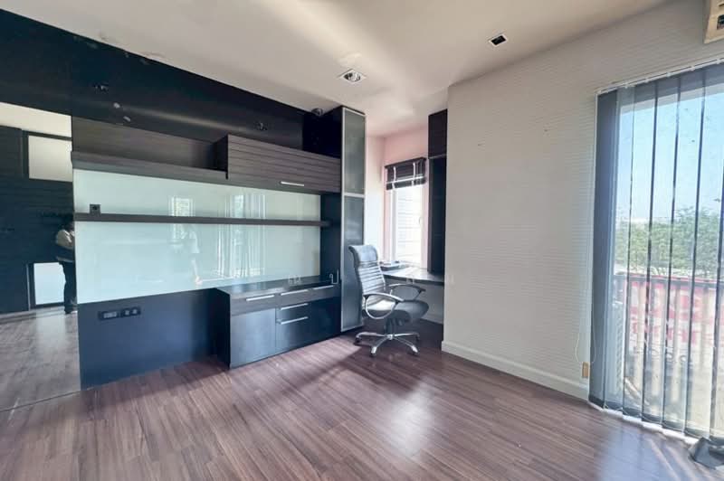 Town Plus X Ladprao, Bangkok, Khlong Chan, Bang Kapi, Bangkok, 3 Bedrooms, 120 sqm, Townhouse For Sale, by คุณปาล์ม, 500228906 - DDproperty.com