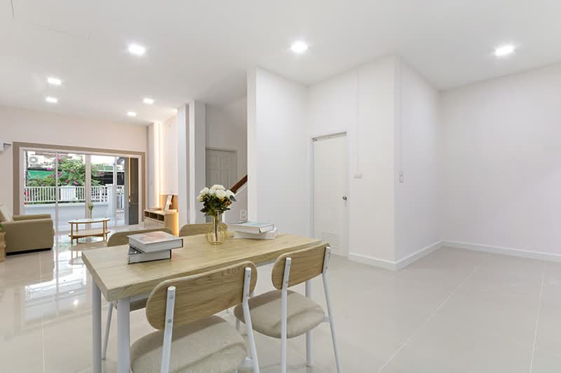 หมู่บ้านร่มโพธิ์ บางบัวทอง, Nonthaburi, Bang Rak Pattana, Bang Bua Thong, Nonthaburi, 3 Bedrooms, 160 sqm, Townhouse For Sale, by NTBHOME, 500228987 - DDproperty.com