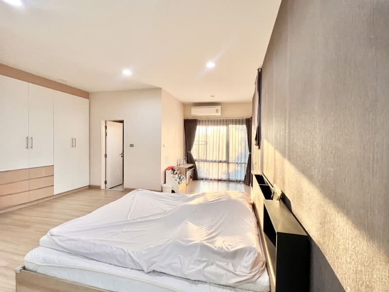 Perfect Place Rattanathibet, Nonthaburi, Soi Bang Rak Noi 16, Bang Rak Noi, Muang Nonthaburi, Nonthaburi, 4 Bedrooms, 204 sqm, Single Detached House For Rent, by Cherlin  Lophattarakulsart, 500229006 - DDproperty.com