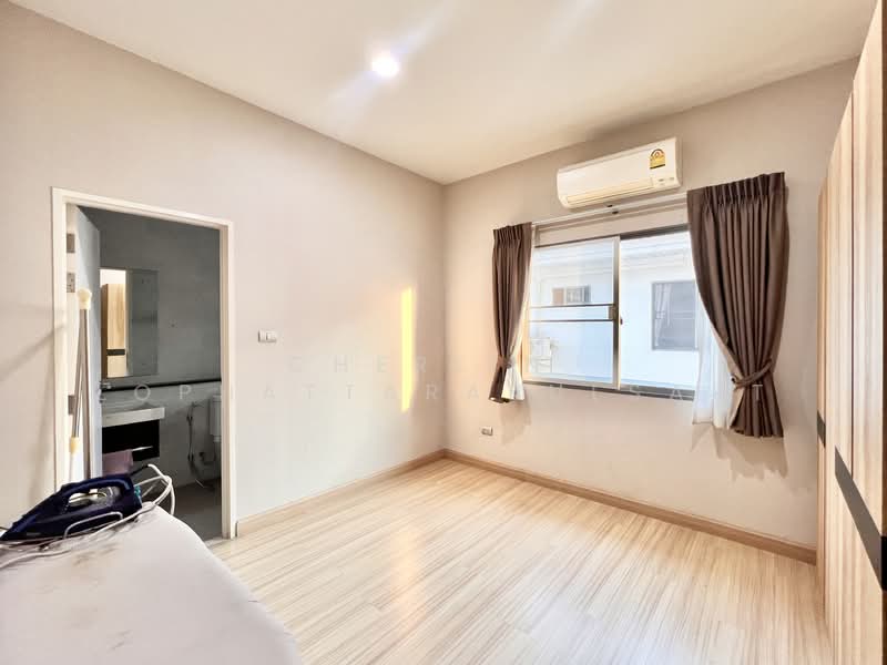 Perfect Place Rattanathibet, Nonthaburi, Soi Bang Rak Noi 16, Bang Rak Noi, Muang Nonthaburi, Nonthaburi, 4 Bedrooms, 204 sqm, Single Detached House For Rent, by Cherlin  Lophattarakulsart, 500229006 - DDproperty.com