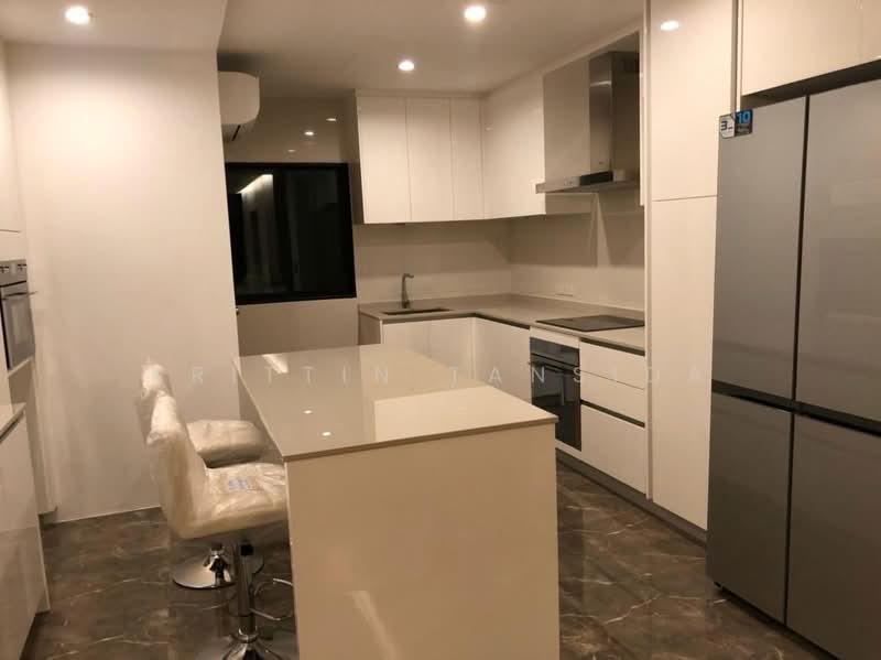 Sathorn Gardens, Bangkok, 39 South Sathorn Road, Thung Maha Mek, Sathon, Bangkok, 3 Bedrooms, 200 sqm, Condo For Rent, by Krittin Tansida, 500229010 - DDproperty.com