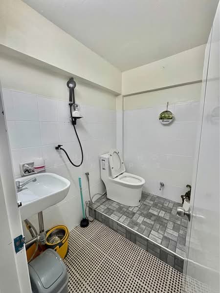 For Sale - 2-BR Townhouse, Surat Thani