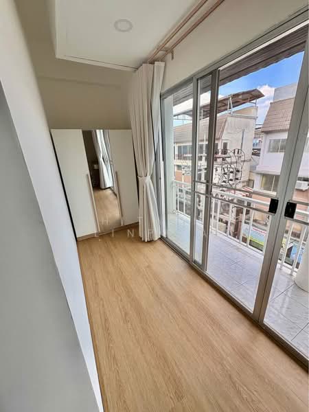 For Sale - 2-BR Townhouse, Surat Thani