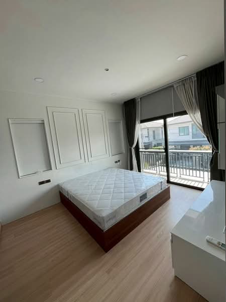 Britania Bangna-KM.12 : บริทาเนีย บางนา-กม.12, สมุทรปราการ, ทางพิเศษบางนา-ชลบุรี, บางพลีใหญ่, บางพลี, สมุทรปราการ, 220 ตร.ม., บ้านเดี่ยว ให้เช่า, โดย ณภัทร พรสิริเมธากุล, 500229039 - DDproperty.com