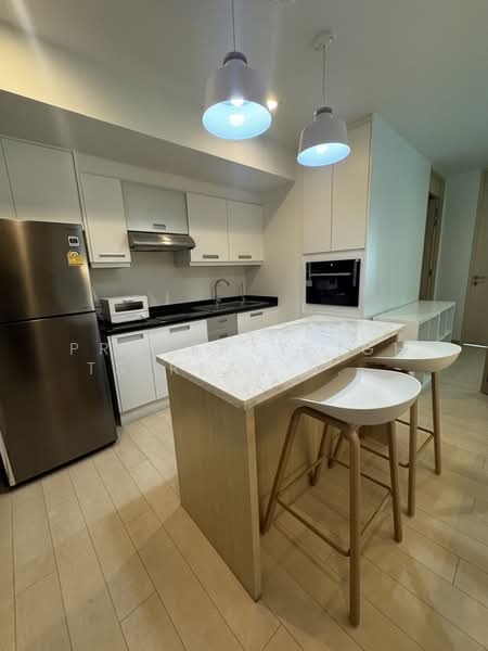 Silom Suite, Bangkok, Soi Sathorn 12, Sathorn Road, Silom, Bang Rak, Bangkok, 4 Bedrooms, 114 sqm, Condo For Rent, by PROPERTYSIGHTS REAL ESTATE, 500229051 - DDproperty.com