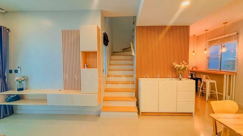 ให้เช่า - ทาวน์เฮ้าส์ในโครงการ ให้เช่า – ใกล้มหาวิทยาลัยพายัพ เพียง 5 นาที ค่าเช่า 19,000 บาท / เดือน No.6H336, เชียงใหม่